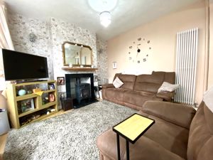 Lounge- click for photo gallery